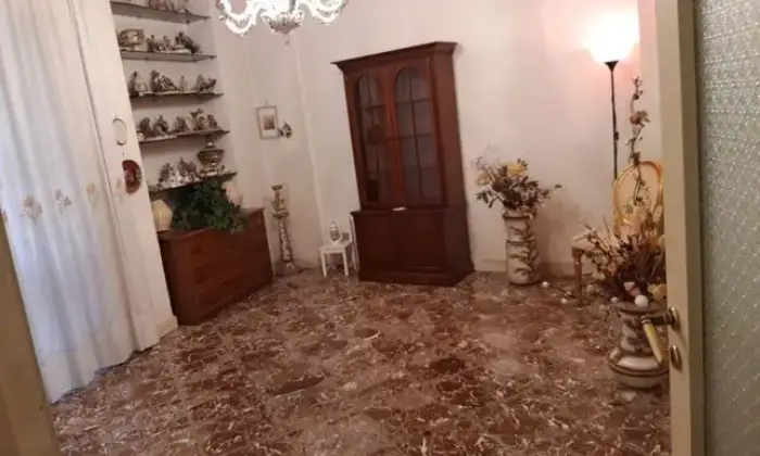 Rexer-Salerno-Appartamento-in-Via-Giovanni-Negri-a-Salerno-in-Vendita-SALONE