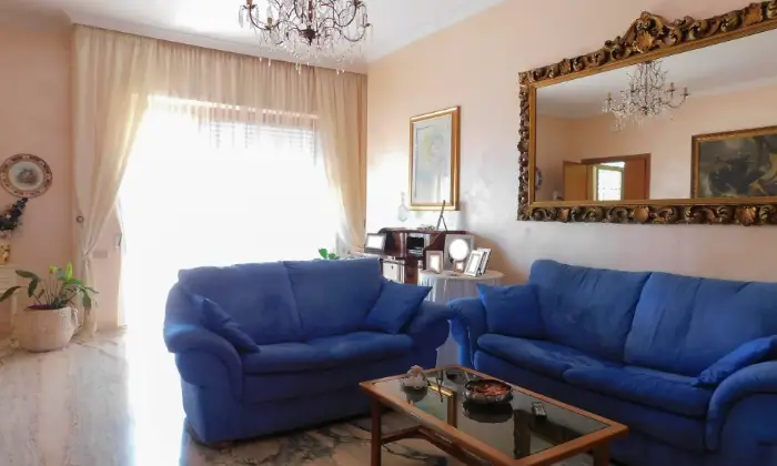 Rexer-Formia-Appartamento-con-balcone-abitabile-SALONE