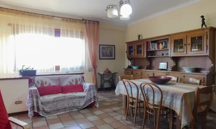 Rexer-Formia-Appartamento-con-balcone-abitabile-SALA-DA-PRANZO