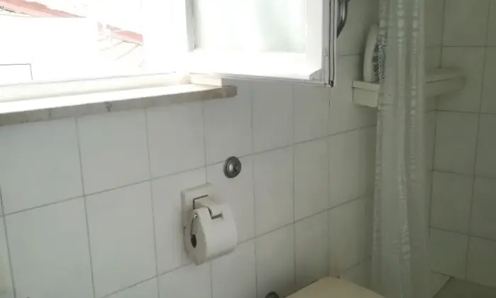 Rexer-Formia-Terratetto-indipendente-a-Formia-BAGNO