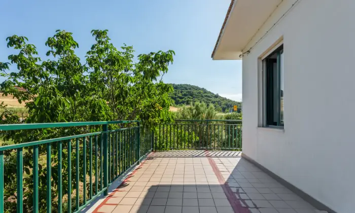 Rexer-Fresagrandinaria-Casa-semindipendente-immersa-nel-verde-Fresagrandinaria-TERRAZZO