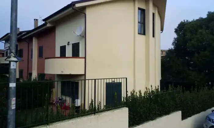 Rexer-Colleferro-VILLINO-LIVELLI-CON-GIARDINO-ALTRO