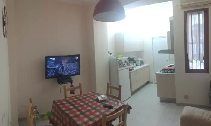Rexer-Bari-Appartamento-zona-CAMPUS-Stazione-CUCINA