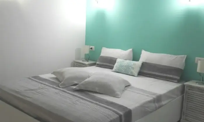 Rexer-Napoli-Grazioso-e-Centralissimo-monolocale-con-soppalco-CAMERA-DA-LETTO