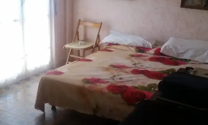 Rexer-Pomezia-AFFITTO-CASA-TORVAIANICA-MESE-SETTEMBRE-CAMERA-DA-LETTO