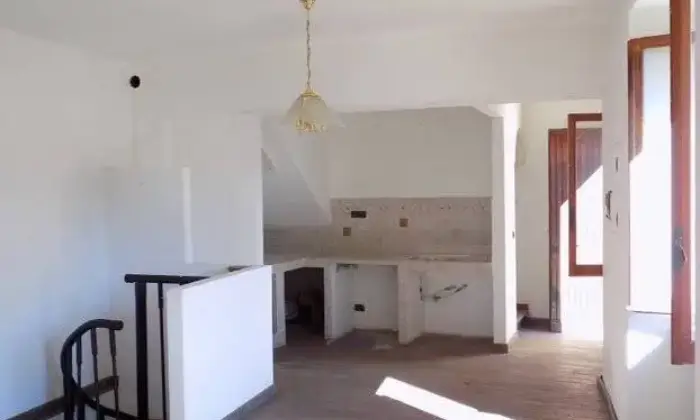 Rexer-Isola-del-Cantone-Casa-con-giardino-terratetto