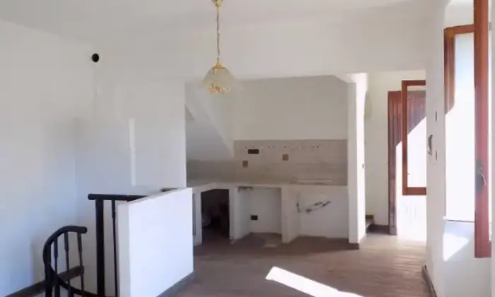 Rexer-Isola-del-Cantone-Casa-con-giardino-terratetto