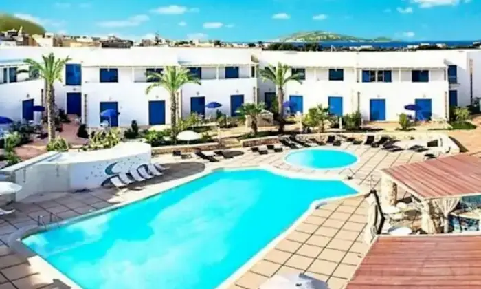 Rexer-Favignana-Sicilia-FAVIGNANA-nel-Villaggio-Cala-La-Luna-dal-al-Settembre-Piscina
