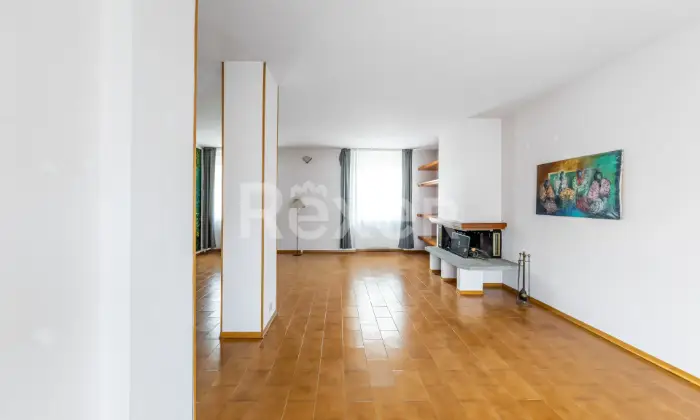 Rexer-Ghemme-Spaziosa-casa-indipendente-a-Ghemme-SALONE