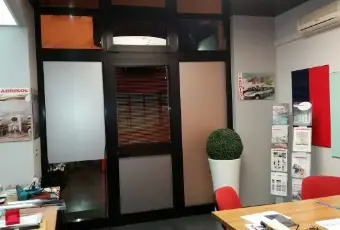Rexer-Barletta-Locale-Multifunzioni-SALONE