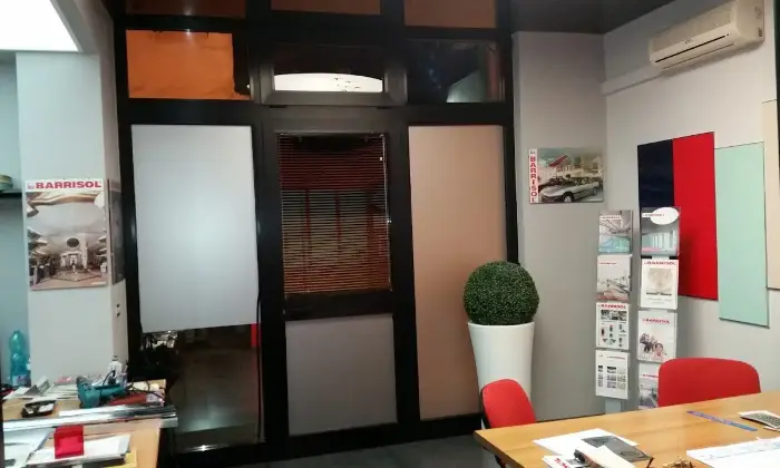 Rexer-Barletta-Locale-Multifunzioni-SALONE