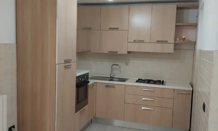 Rexer-Pietragalla-Appartamento-di-mq-ristrutturato-CUCINA