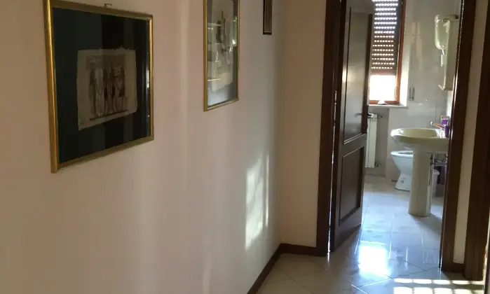 Rexer-Sinalunga-Appartamento-completamente-arredato-composto-da-camere-bagni-ampio-soggiorno-cucina-