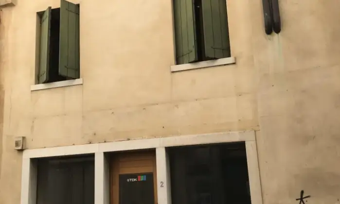 Rexer-Castelfranco-Veneto-Negozio-centro-storico-ALTRO