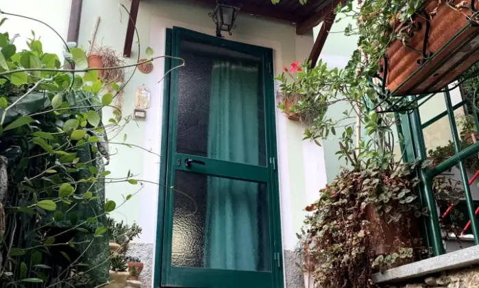 Rexer-Avegno-Casa-indipendente-su-tre-piani-unifamiliare-con-vista-scorcio-mare-TERRAZZO