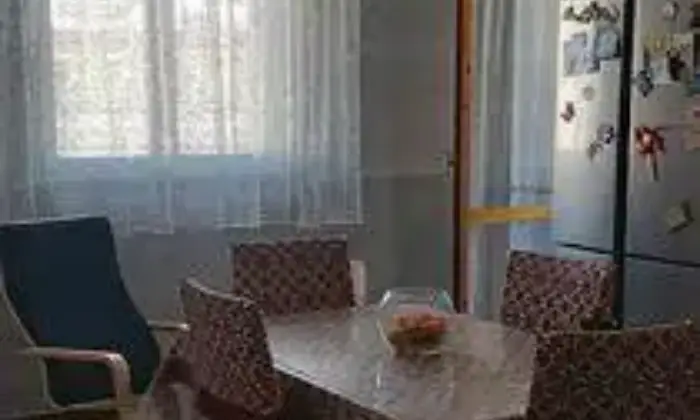Rexer-Crispiano-Crispiano-proponiamo-in-vendita-appartamento-in-piccolo-edificio-di-sole-unit-abitative-CUCINA