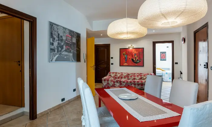 Rexer-Catania-Luminoso-appartamento-al-piano-con-ascensore-e-CON-VISTA-MARE-SALONE