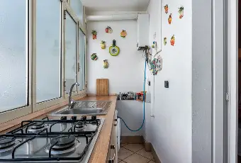 Rexer-Catania-Luminoso-appartamento-al-piano-con-ascensore-e-CON-VISTA-MARE-CUCINA