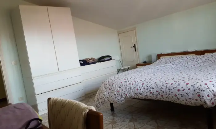 Rexer-Roma-Attico-Mansarda-CAMERA-DA-LETTO