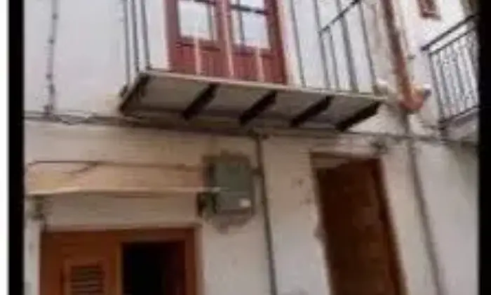 Rexer-Mezzojuso-Vendesi-palazzina-in-Via-Gioacchino-Rossini-a-Mezzojuso-ALTRO