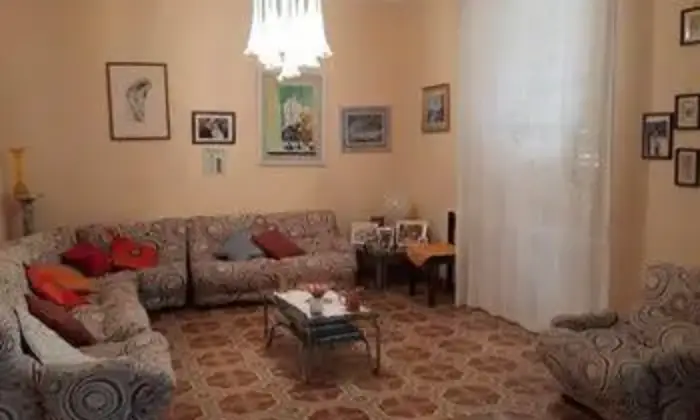 Rexer-Bivona-Vendesi-appartamento-molto-grande-in-Via-Porta-Palermo-a-Bivona-AG-SALONE