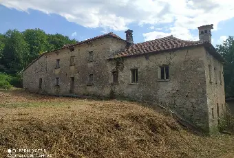 Rexer-Borgo-Val-di-Taro-AFFASCINANTE-IMMOBILE-DA-RISTRUTTURARE-IN-ETTARI-DI-TERRENO-a-Borgo-Val-di-Taro-PR-ALTRO
