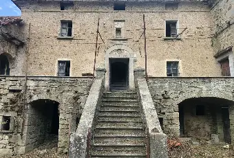 Rexer-Borgo-Val-di-Taro-AFFASCINANTE-IMMOBILE-DA-RISTRUTTURARE-IN-ETTARI-DI-TERRENO-a-Borgo-Val-di-Taro-PR-ALTRO