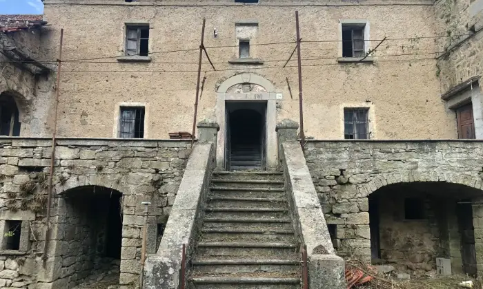 Rexer-Borgo-Val-di-Taro-Propriet-a-Borgo-Val-di-Taro-PR-ALTRO