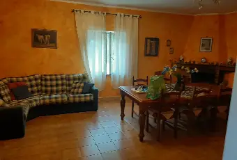 Rexer-Carpineto-Romano-Villa-unifamiliare-con-annesso-terreno-SALONE