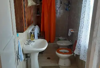 Rexer-Carpineto-Romano-Villa-unifamiliare-con-annesso-terreno-BAGNO
