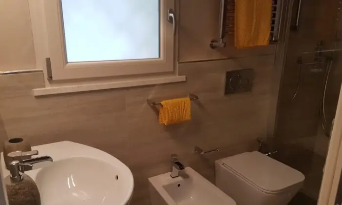 Rexer-Forte-dei-Marmi-Casa-con-giardino-indipendente-BAGNO