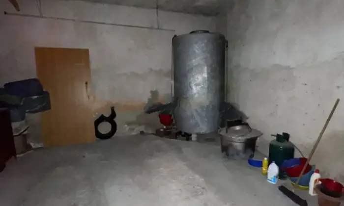 Rexer-San-Mauro-Marchesato-Vendesi-Terratetto-unifamiliare-invia-Torre-a-San-Mauro-Marchesato-GARAGE
