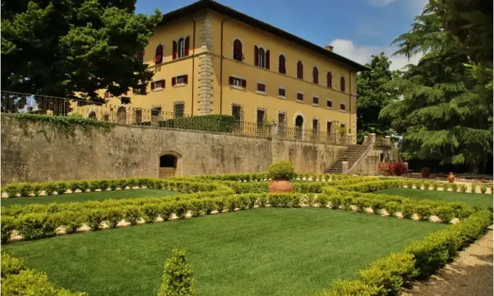 Rexer-Poggibonsi-Appartamento-in-villa-storica-ALTRO