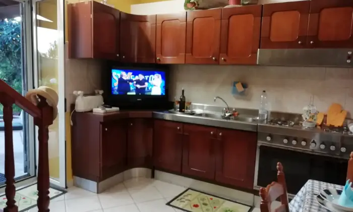 Rexer-Bosa-Villetta-i-Ciliegi-immersa-nei-vigneti-di-Bosa-CUCINA