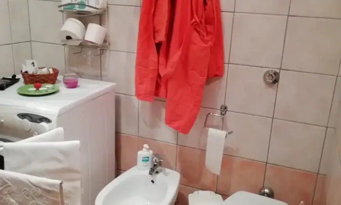 Rexer-Bosa-Villetta-i-Ciliegi-immersa-nei-vigneti-di-Bosa-BAGNO
