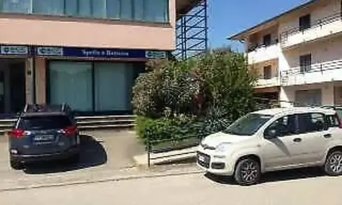 Rexer-Bastia-Umbra-In-palazzina-recente-ufficio-piano-ammezzato-ALTRO