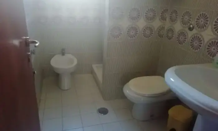 Rexer-Stalett-Vendesi-appartamento-localit-Lucerta-Copanello-di-Staletti-BAGNO