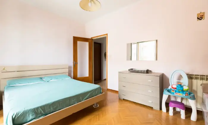 Rexer-Pieve-del-Cairo-Quadrilocale-luminoso-CAMERA-DA-LETTO