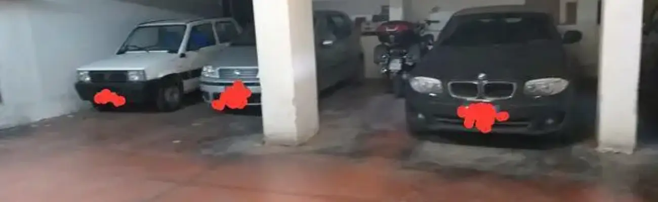Rexer-Vittoria-Garage-in-centro-storico-SALONE
