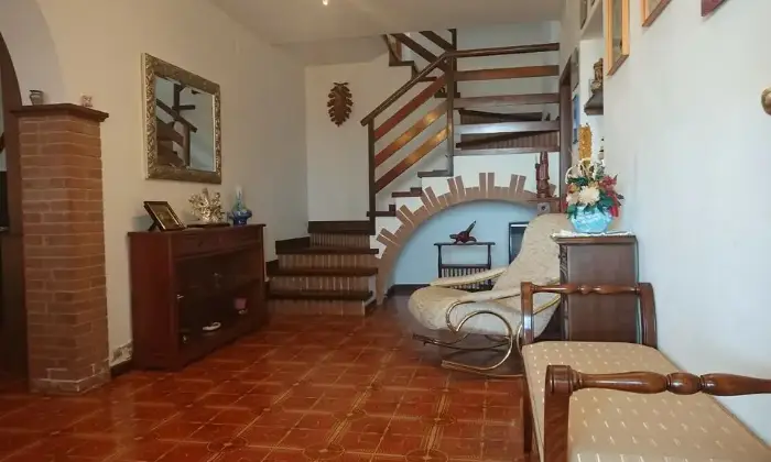 Rexer-Talla-Villa-in-vendita-nella-Frazione-di-Faltona-AR-ALTRO