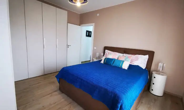 Rexer-Bordighera-Trilocale-ristrutturato-in-zona-centrale-vicino-al-mare-CAMERA-DA-LETTO
