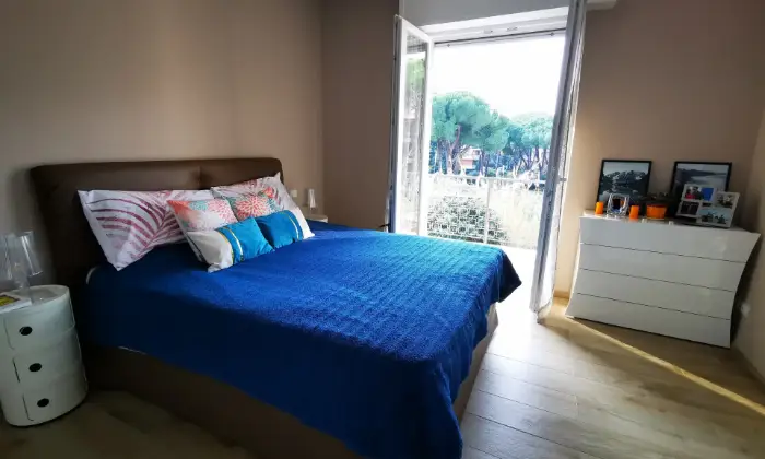 Rexer-Bordighera-Trilocale-ristrutturato-in-zona-centrale-vicino-al-mare-CAMERA-DA-LETTO