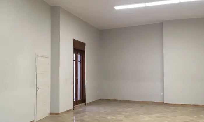 Rexer-Squinzano-Locale-commerciale-uffico-completamente-ristrutturato-ALTRO