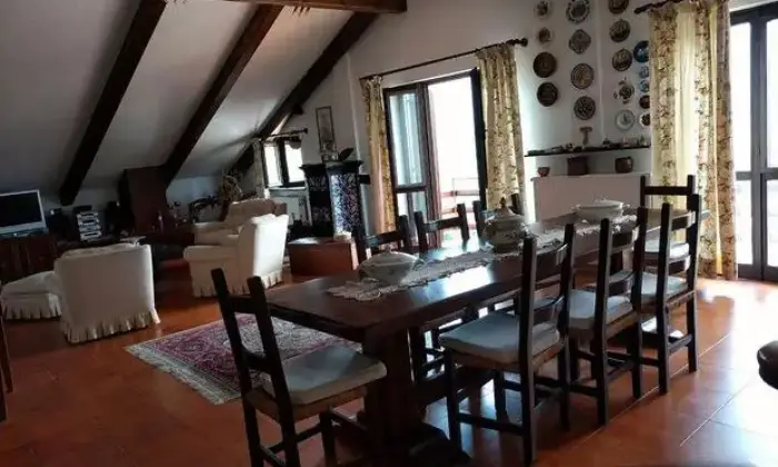 Rexer-Montaldo-di-Mondov-Attico-vani-a-Roburent-SALONE