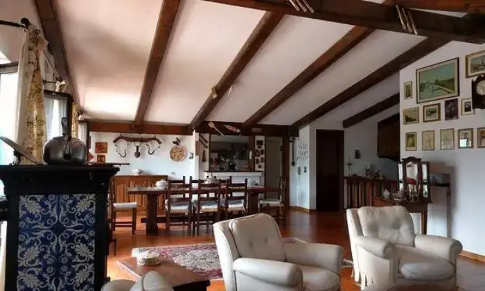 Rexer-Montaldo-di-Mondov-Attico-vani-a-Roburent-SALONE