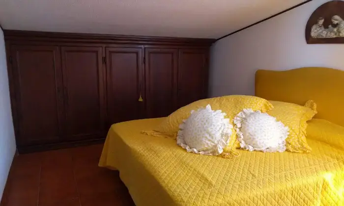 Rexer-Montaldo-di-Mondov-Attico-vani-a-Roburent-CAMERA-DA-LETTO