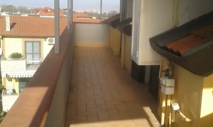 Rexer-Giugliano-in-Campania-Fitto-Appuntamento-mansarda-to-CAMERA-DA-LETTO