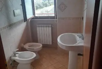 Rexer-San-Vito-Chietino-Appartamento-al-piano-senza-ascensore-box-auto-doppio-BAGNO