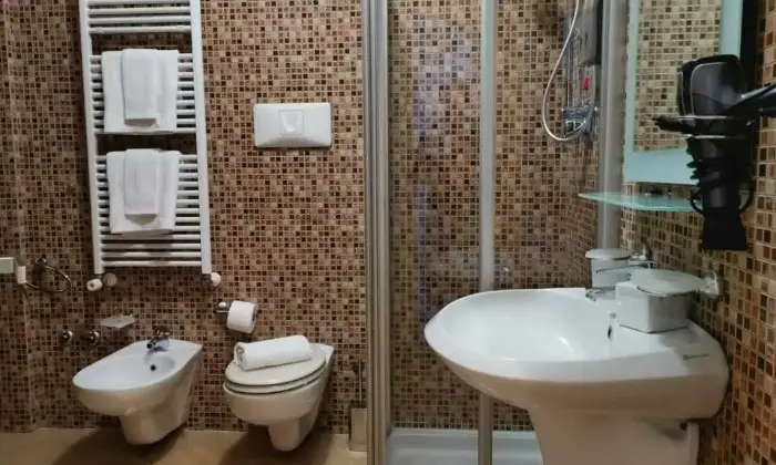 Rexer-Cosenza-Vendesi-appartamento-in-Traversa-San-Proclo-a-Cosenza-CS-BAGNO