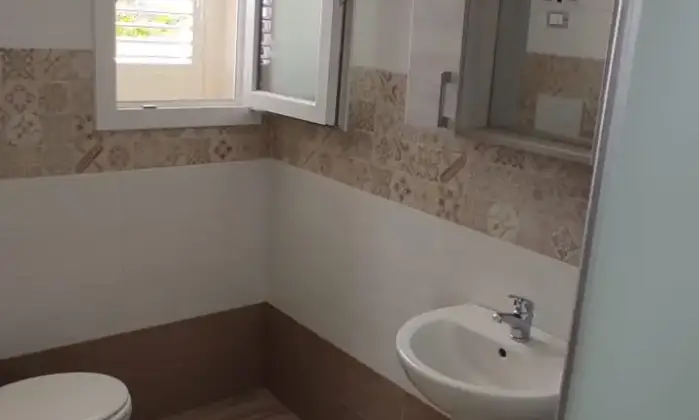 Rexer-Salve-Maldive-del-SalentoVistaMareSpiaggia-a-piediWCPostoAutoClima-BAGNO